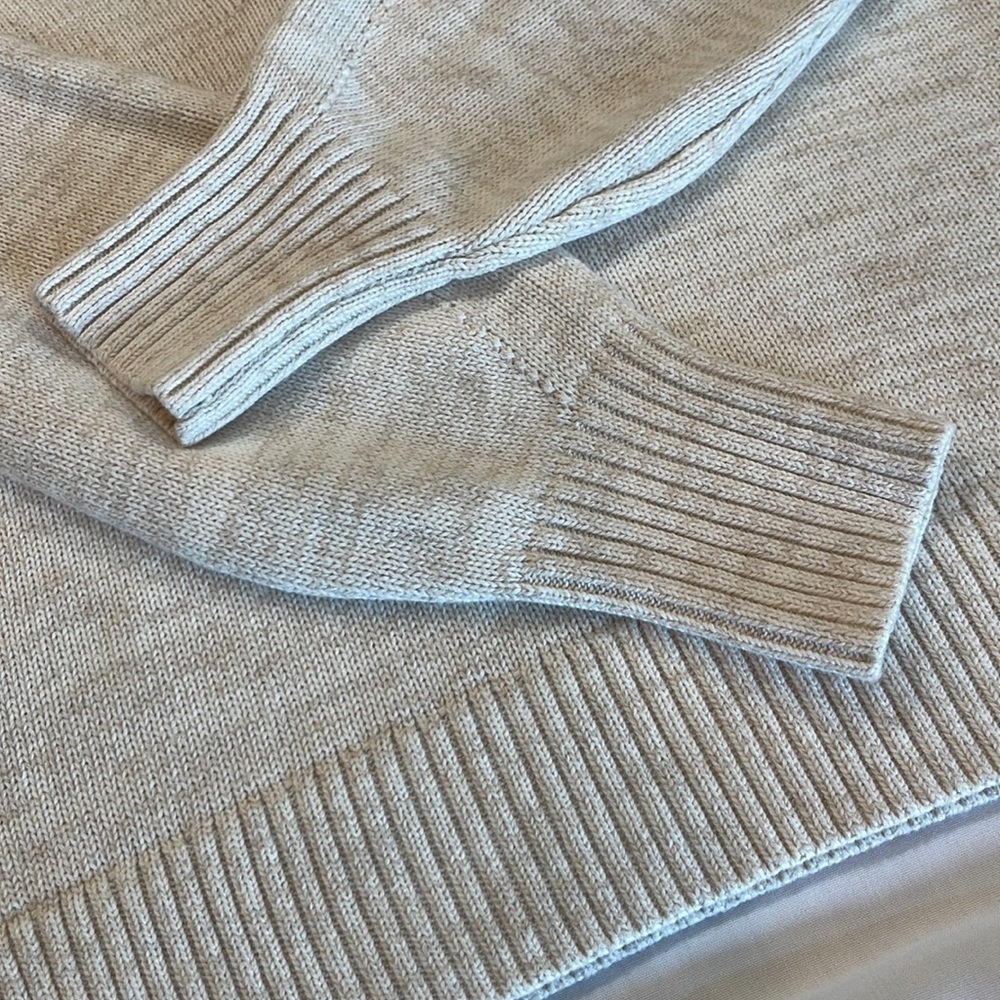 GAP • Crossover V Neck Sweater • Size XS • Marshmallow (Cream/Tan) - Picture 5 of 10